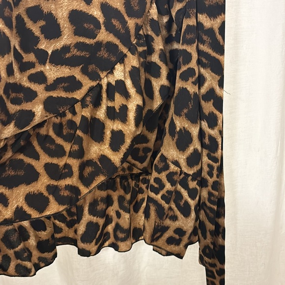 Cheetah print skirt - Picture 2 of 5